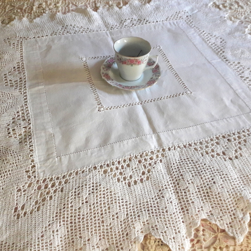 Vintage Cream Crochet Lace Tablecloth with White Linen Center